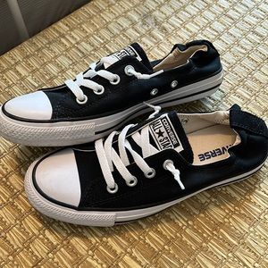 Converse Size 8 Women's All Star Shoreline Low
Top Slip On Shoes